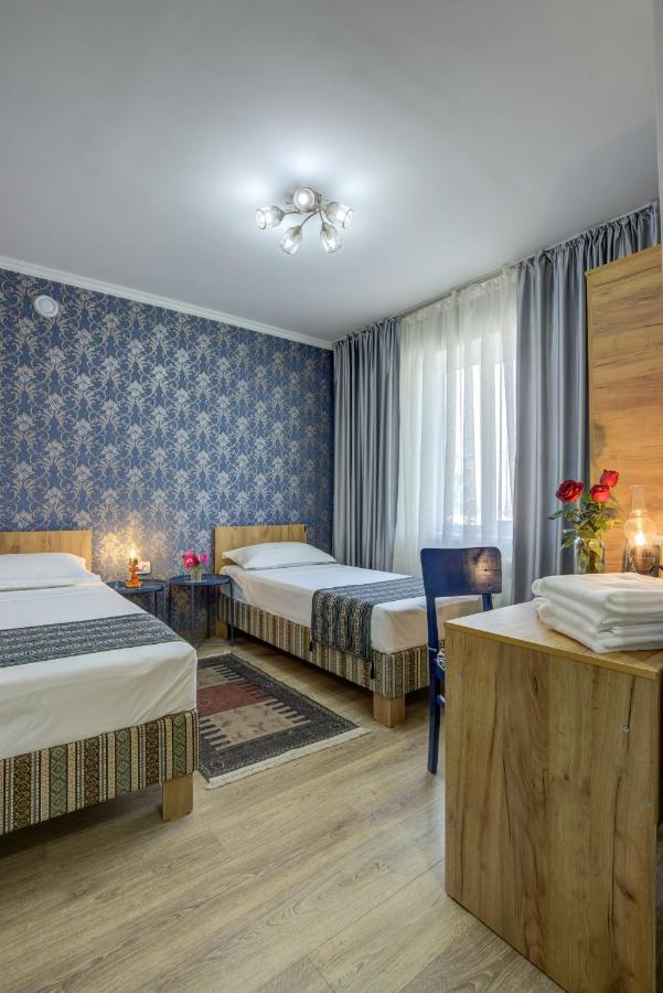 Ordo Hotel Karakol Exterior foto